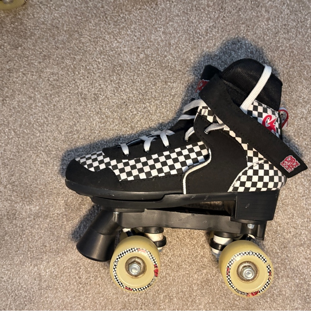 Black & White Checkerboard Kids Quad Roller Skate - Unbranded